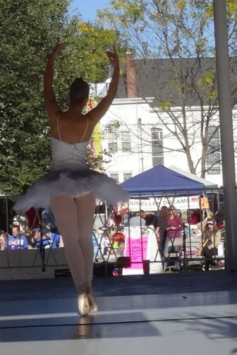 Washington Rock Ballet performs at Dunellen HarvestFest.