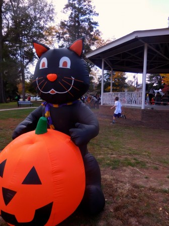 halloween-cat-balloon-2015-d411